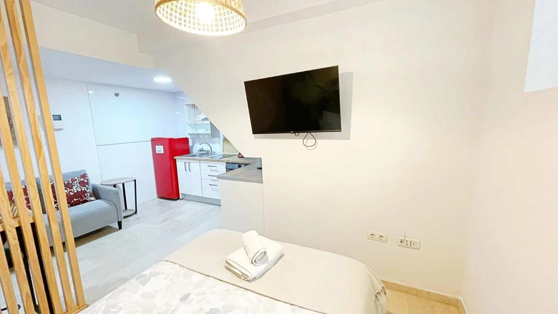 Apartment New Tropic Malaka Home Malaga
